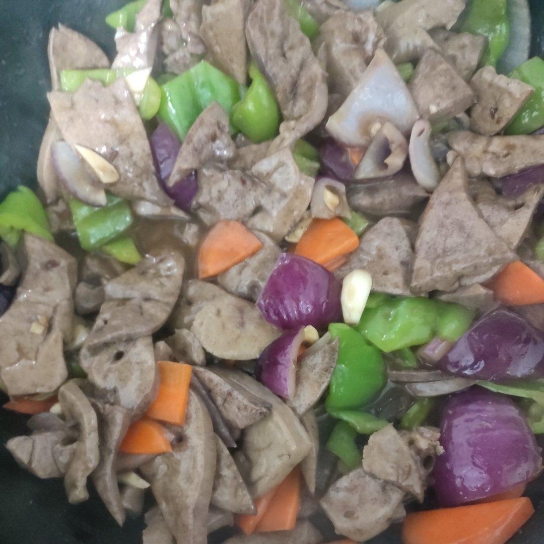 软嫩不腥的爆炒猪肝