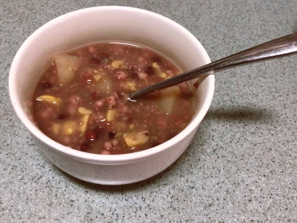 红豆薏米山药板栗粥