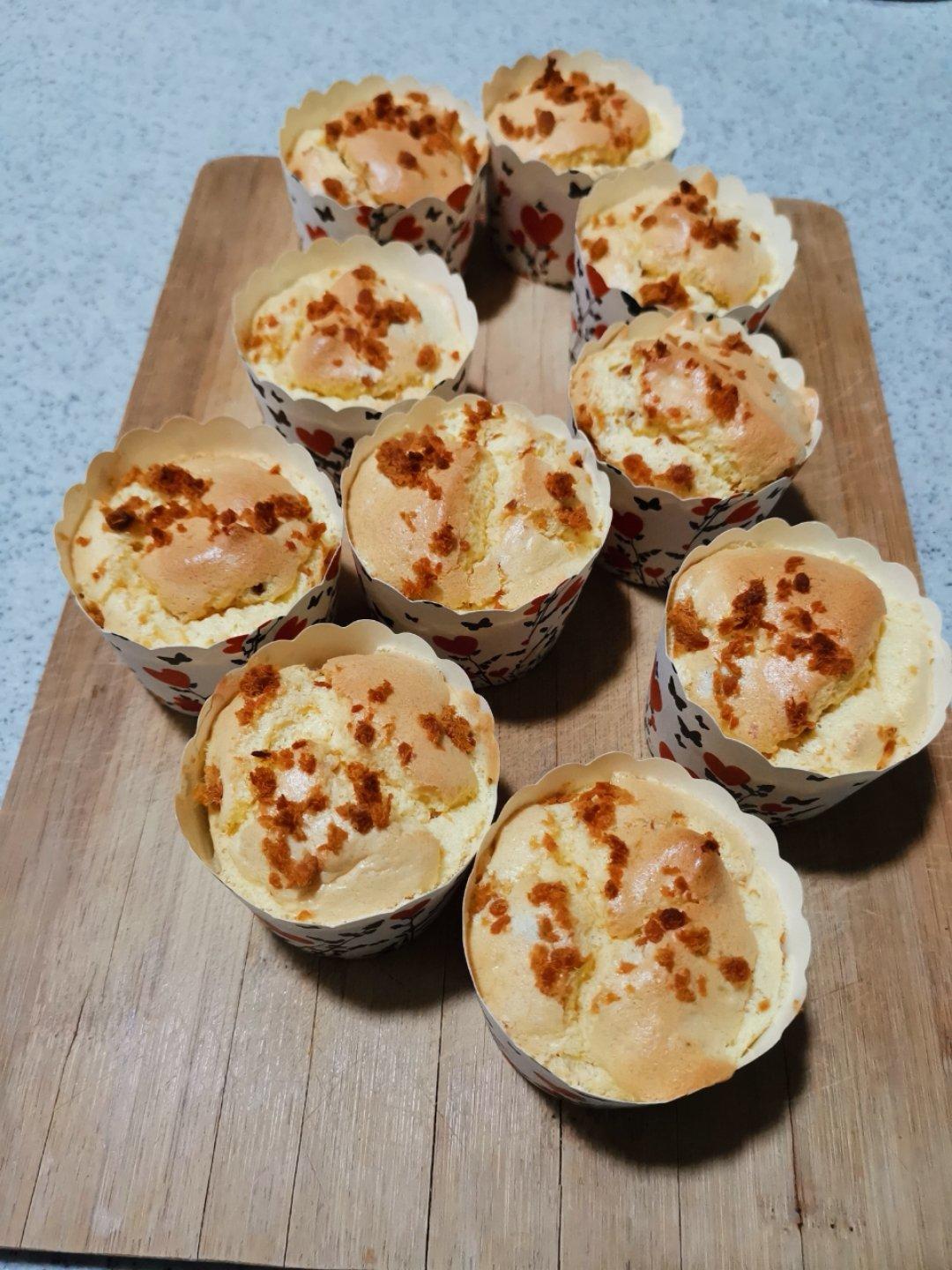 香葱肉松杯子蛋糕