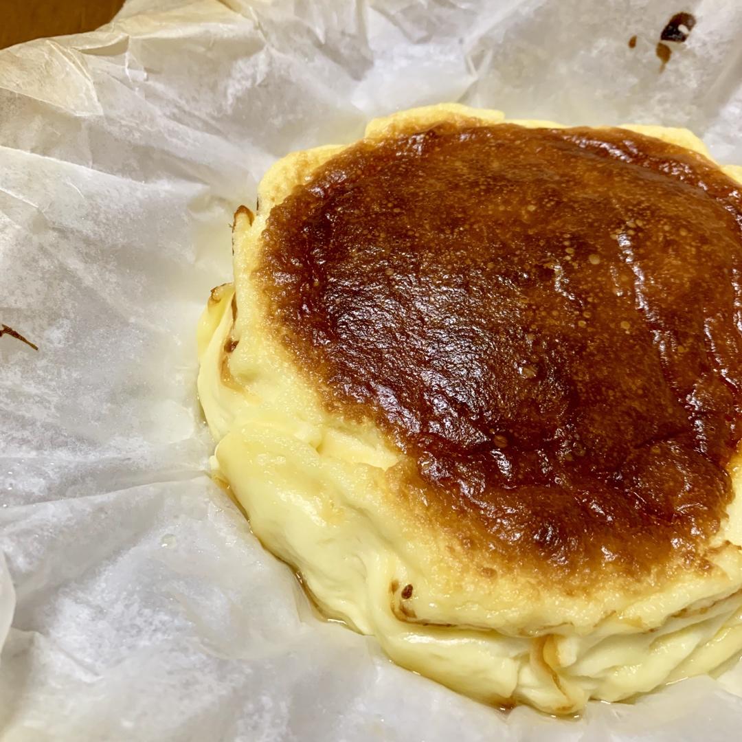 快手的网红basque cheesecake巴斯克焦芝士蛋糕