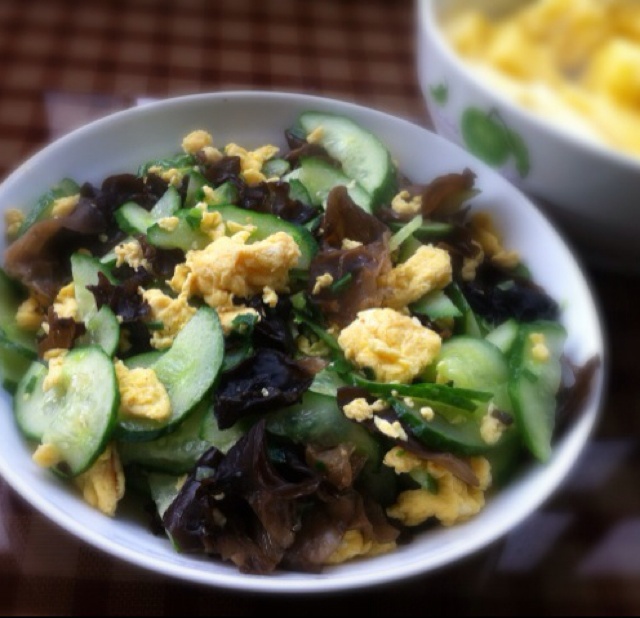 黄瓜木耳炒鸡蛋