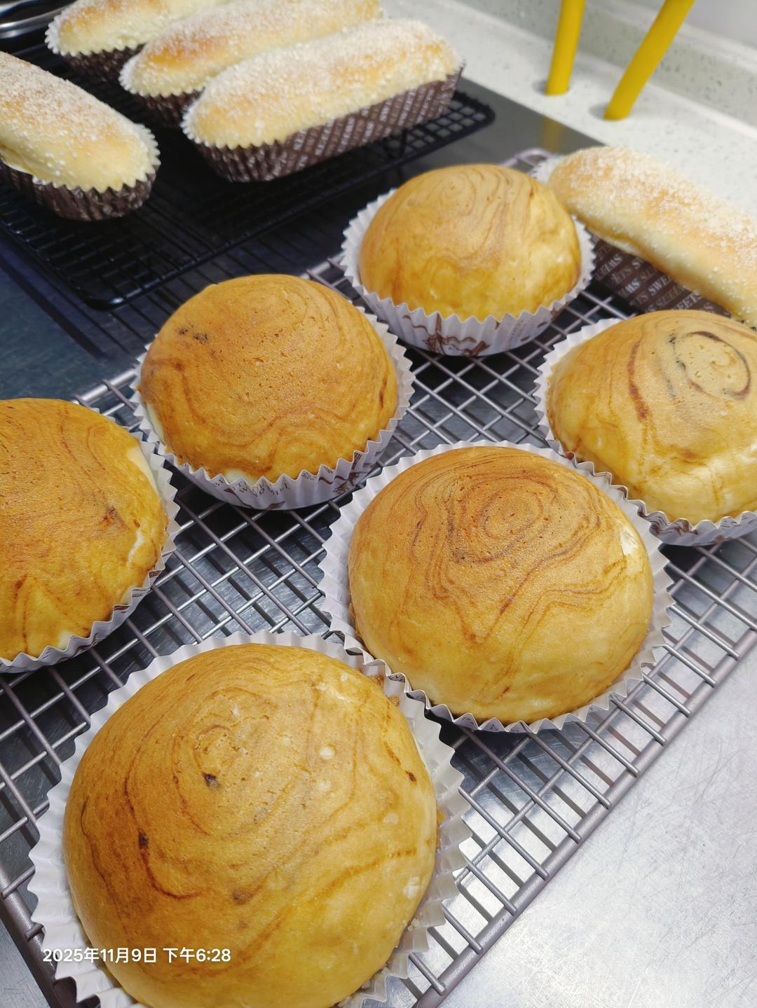 帕帕罗蒂2.0，口感味道升级的奶盐酥皮咖啡面包