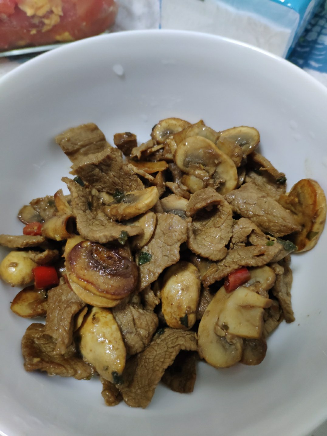 黑椒蘑菇炒牛肉