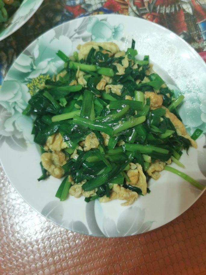 简易版韭菜炒鸡蛋（鸡蛋味道非常鲜嫩）