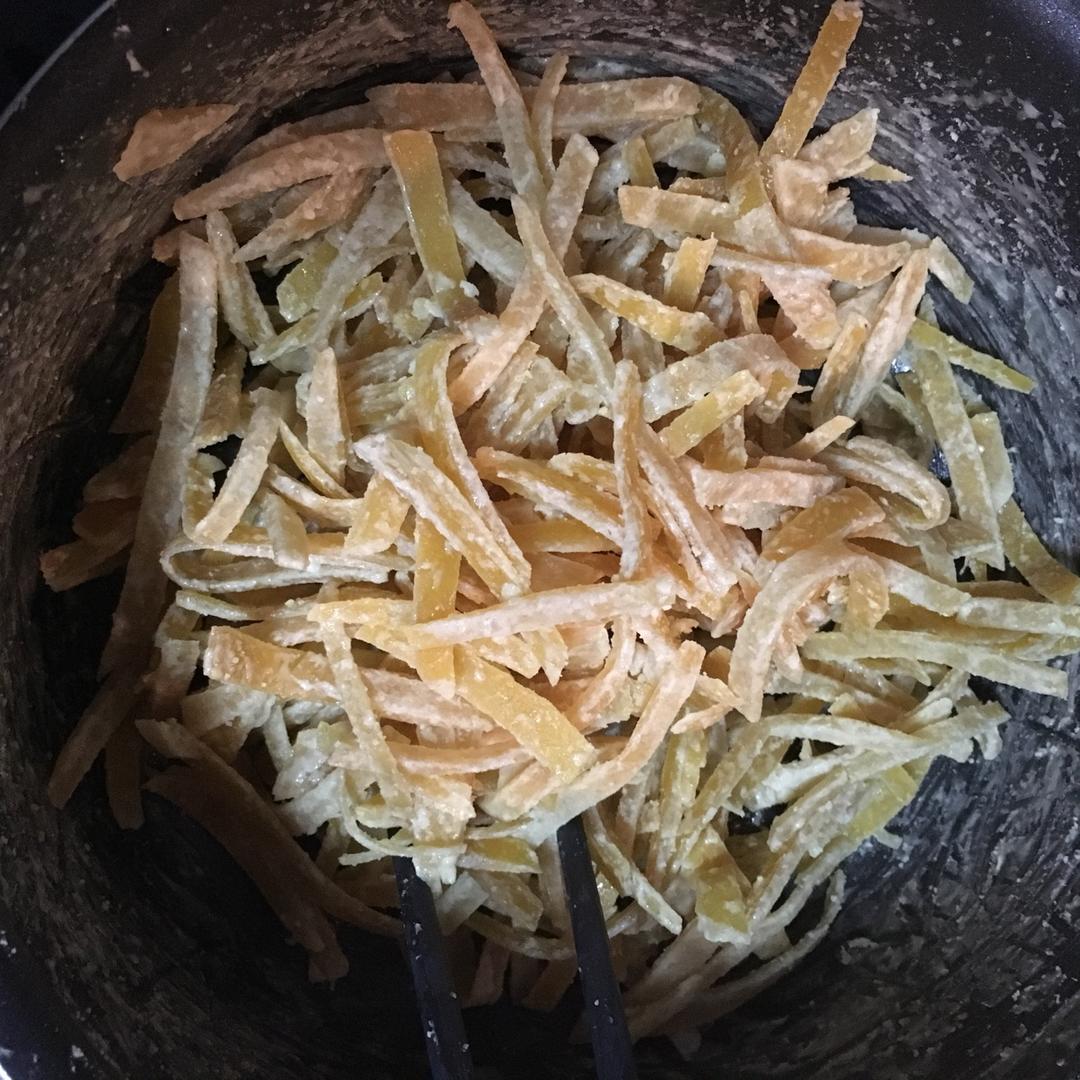 起沙挂霜柚子皮糖