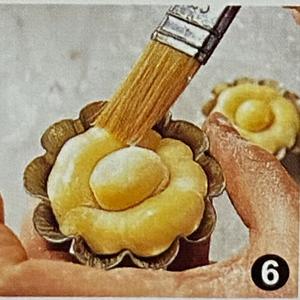蓝带法式糕点35:                      松甜小面包/葡萄干面包的做法 步骤6