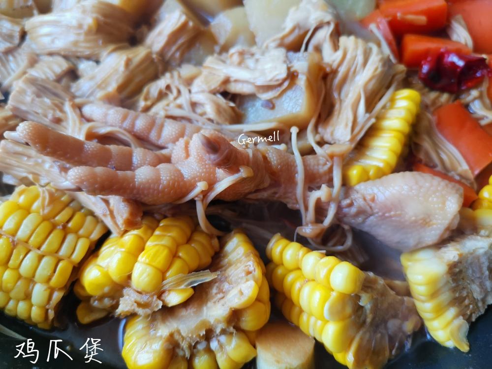 鸡爪煲焖锅