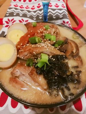 日式豆浆味噌汤照烧鸡腿拉面的做法 步骤23