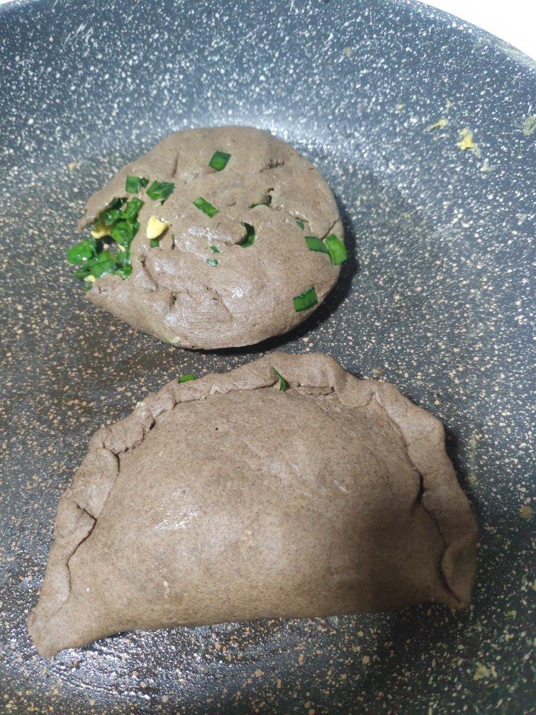发面版韭菜盒子