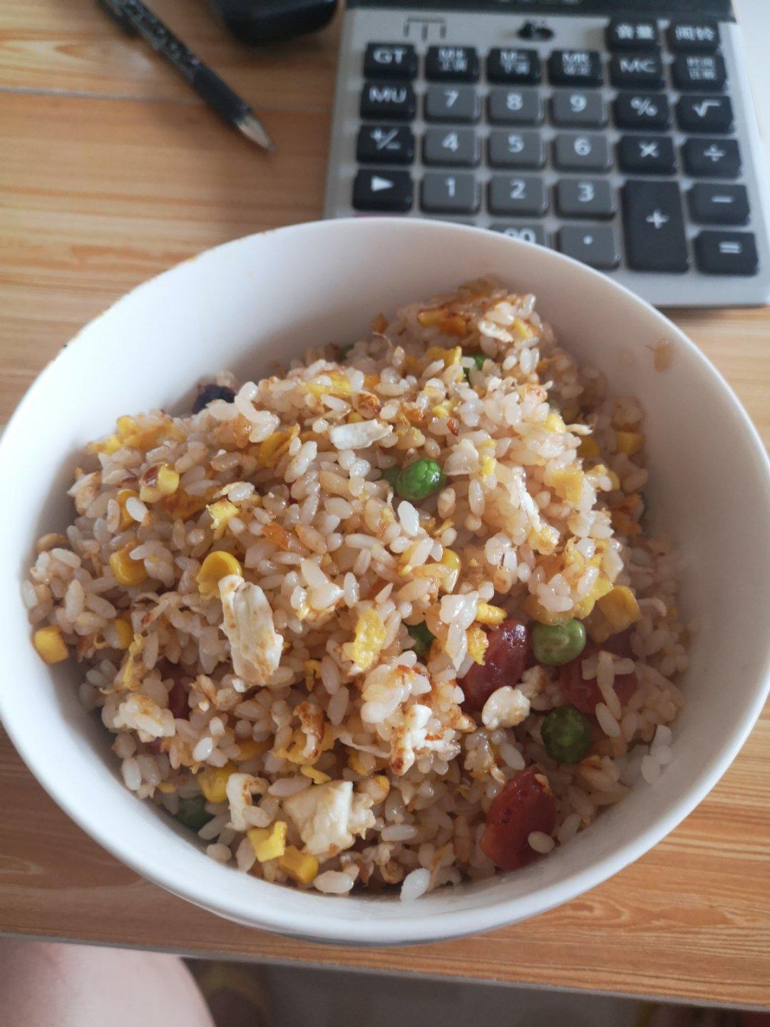 厨师长教你“蛋炒饭”如何做才好吃，答案都在这里面！