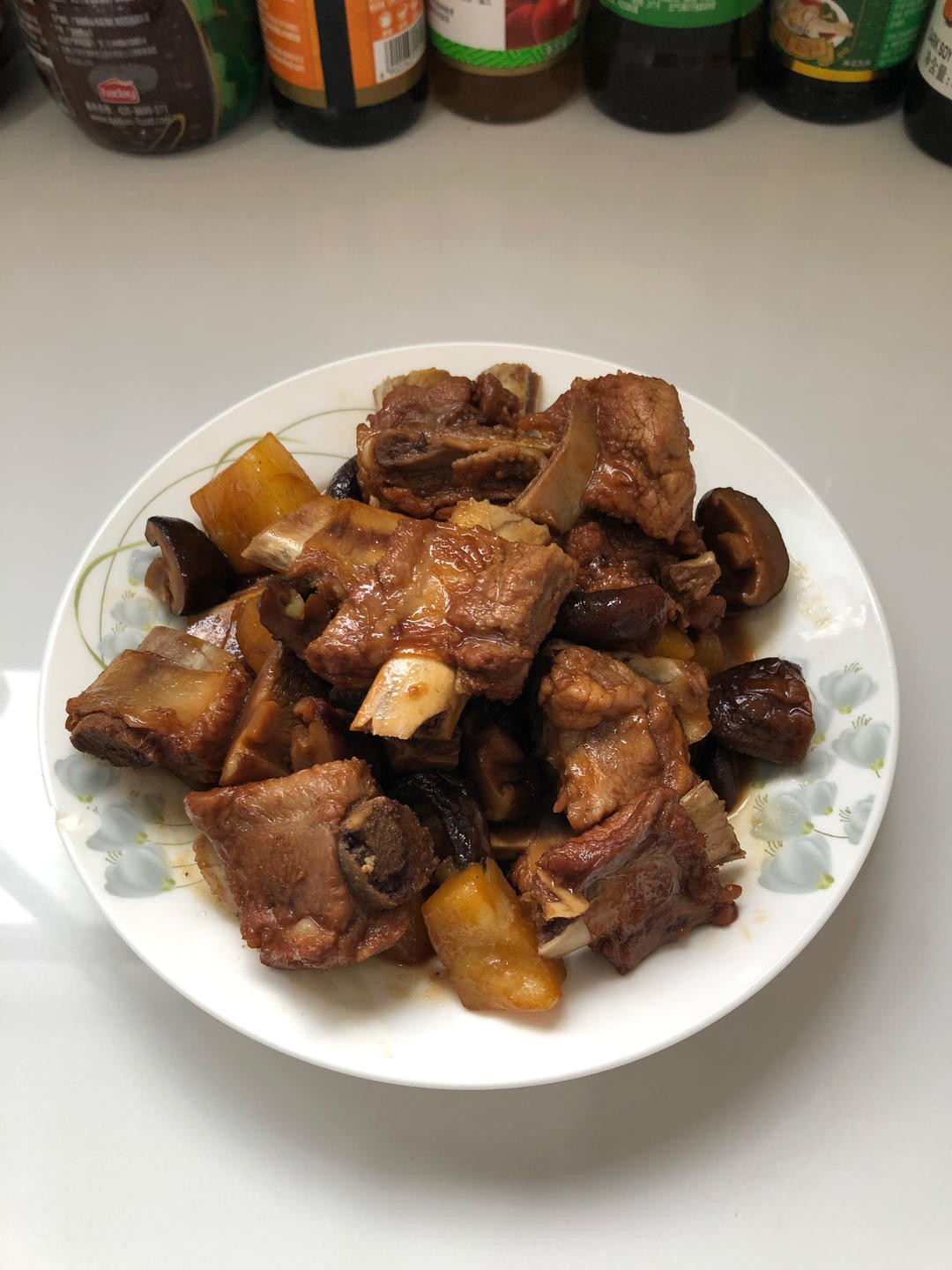 香菇比肉还好吃的红烧香菇排骨！