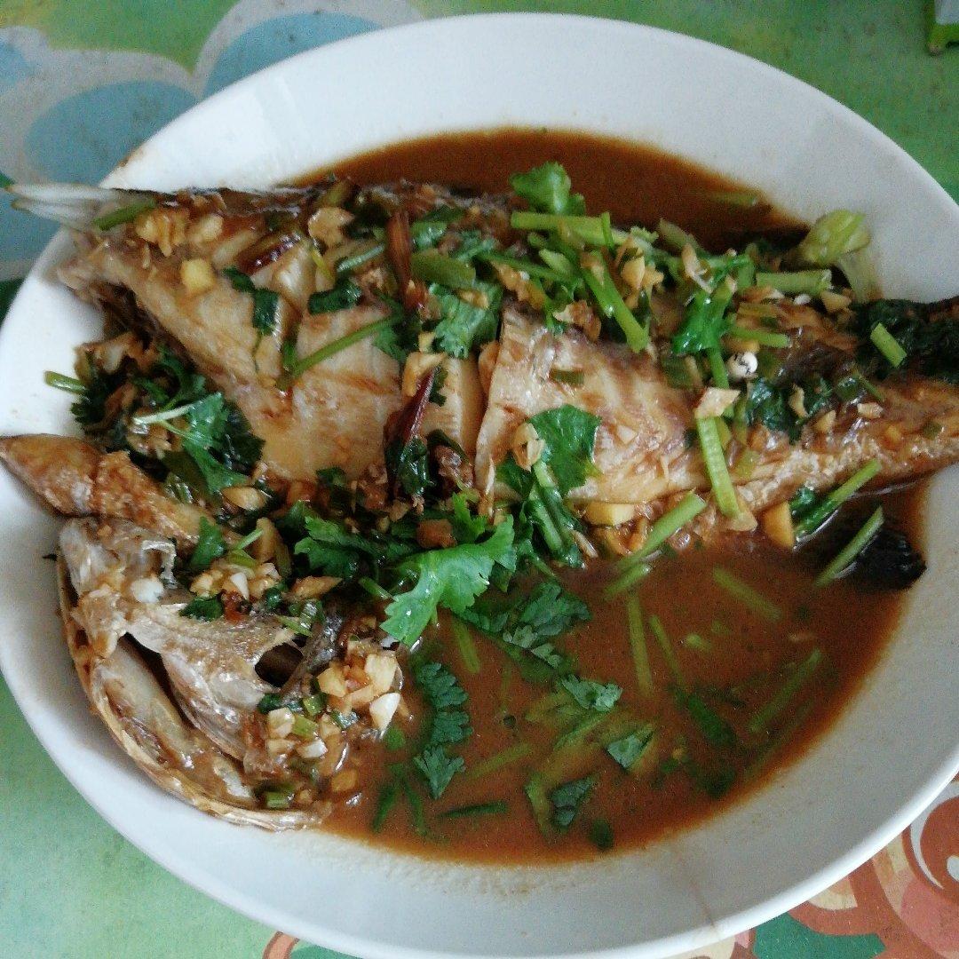 家常红烧鱼