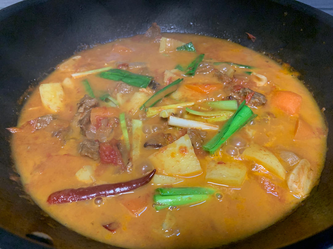 西红柿炖牛腩（牛肉）