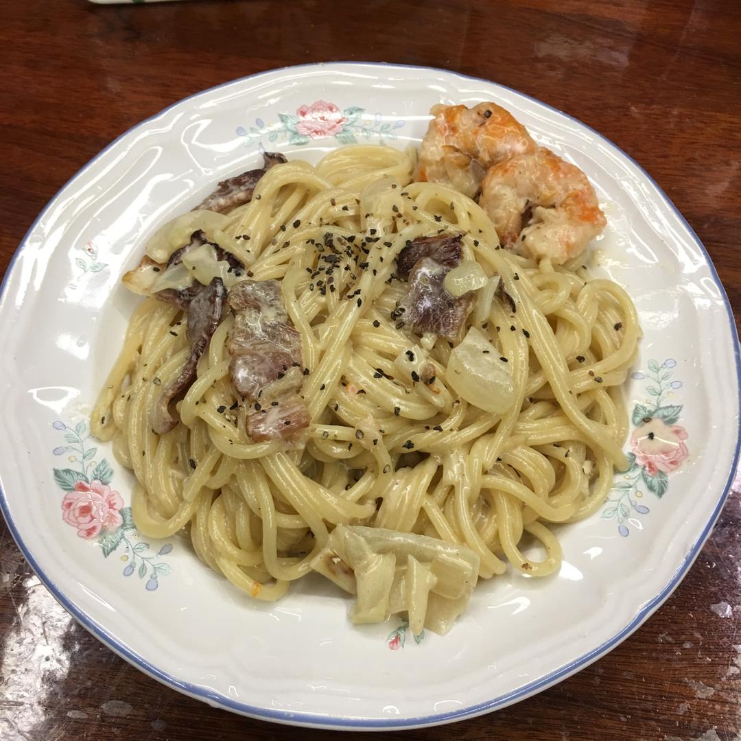 奶油大虾培根意粉