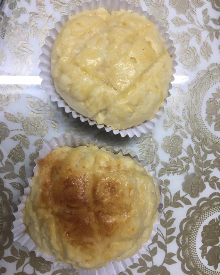 好吃到炸裂的港式菠萝包（附带制作酥皮的小视频）