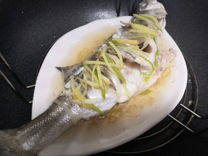 清蒸鲈鱼 桂鱼 多宝 鸦片鱼等 的做法步骤图 一只鱼jk 下厨房 清蒸鲈鱼 桂鱼 多宝 鸦片鱼等 的做法步骤图 一只鱼jk 下厨房