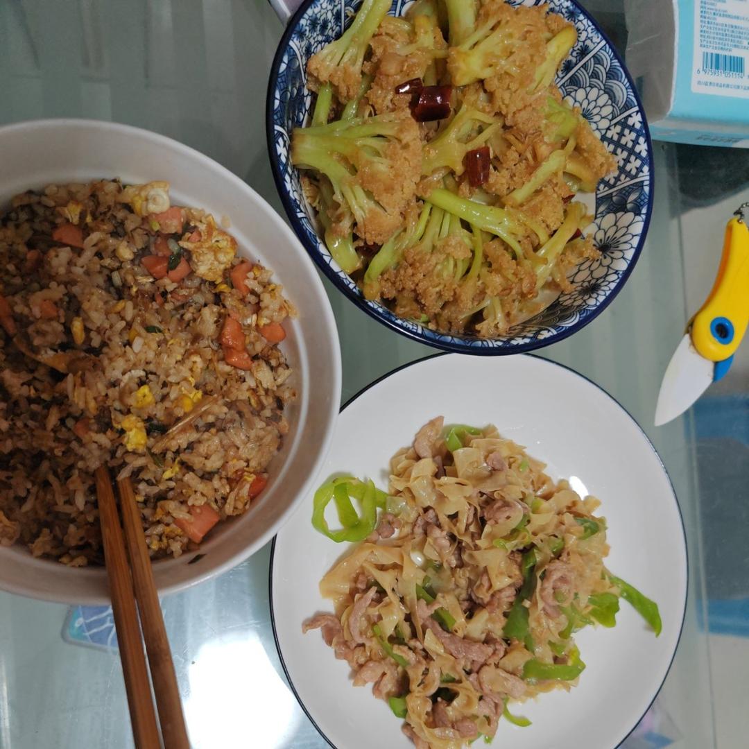 青椒豆皮炒肉丝