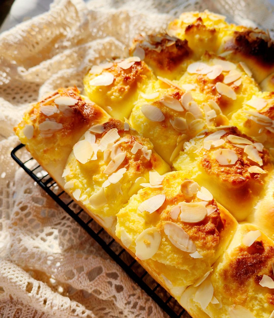 椰蓉餐包（方盘）