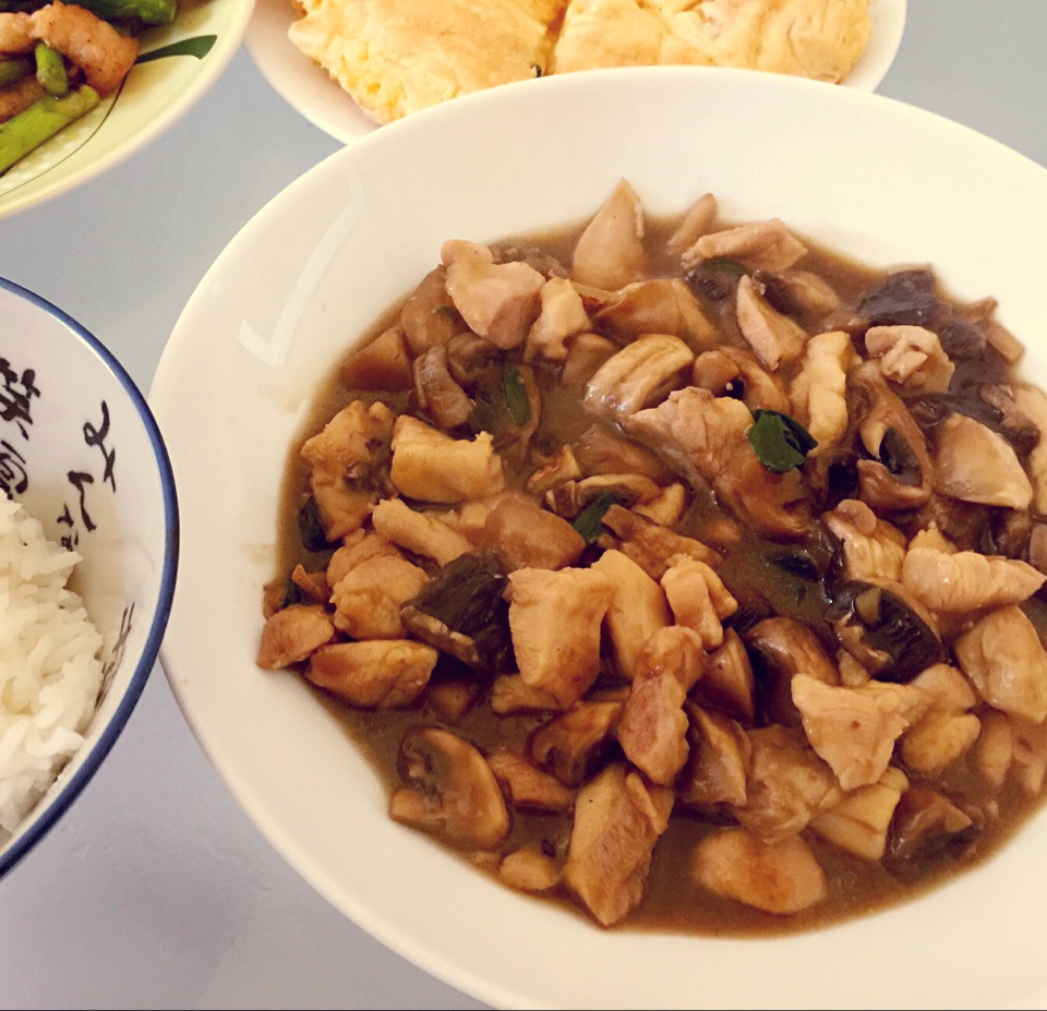 蘑菇炒肉片