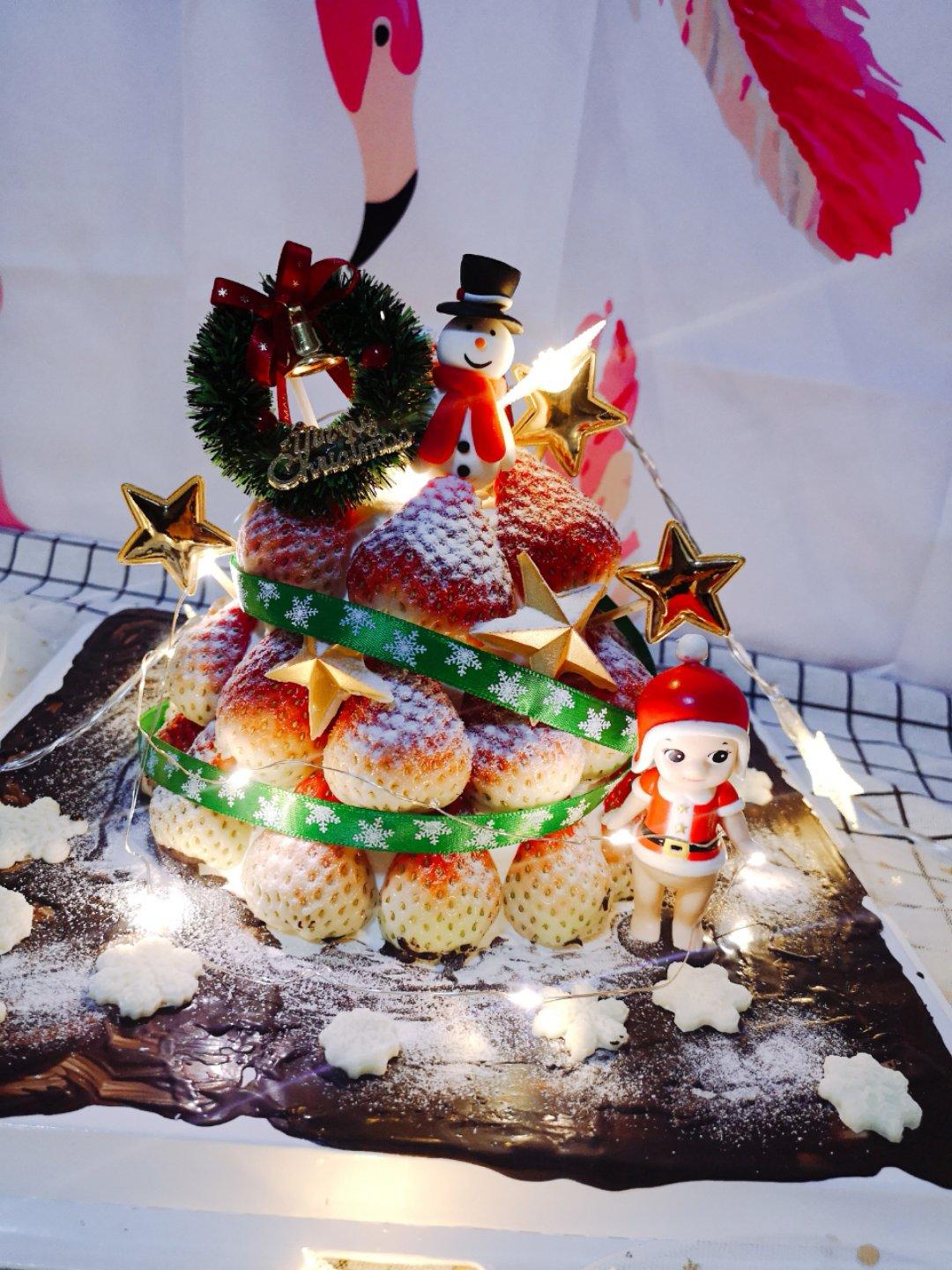 丶小茗同学做的圣诞草莓塔