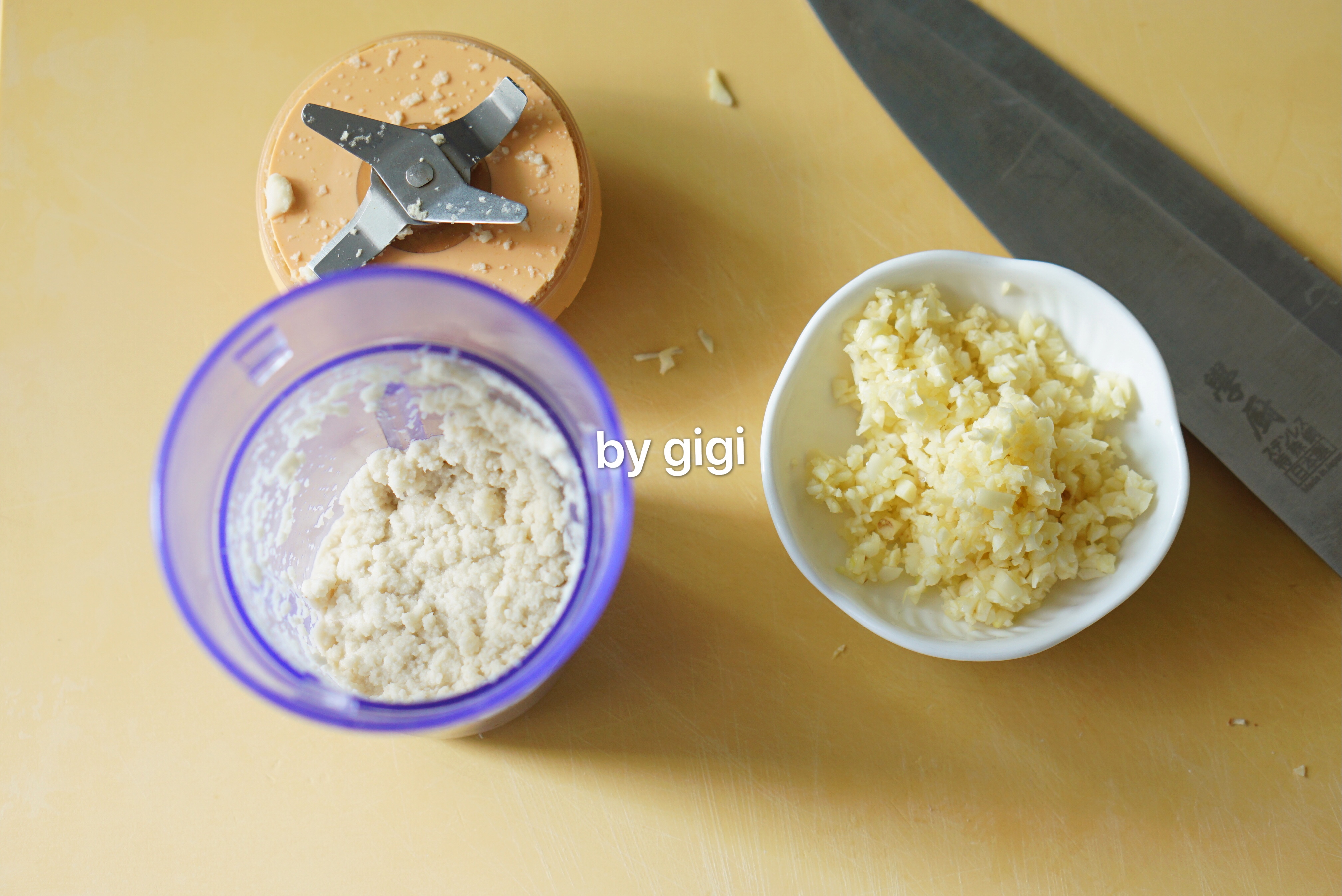 土锅沙姜鸡的做法 步骤2
