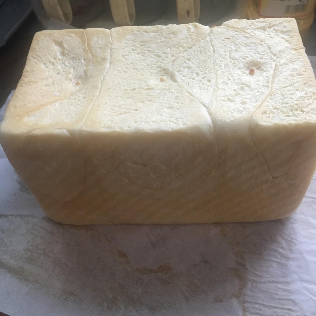 鲜奶油吐司