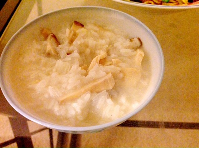 香菇鸡肉粥
