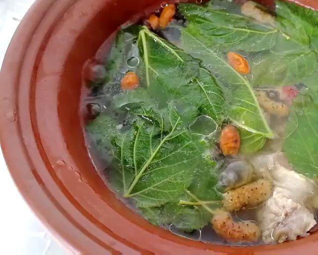 桑叶桑葚骨头汤