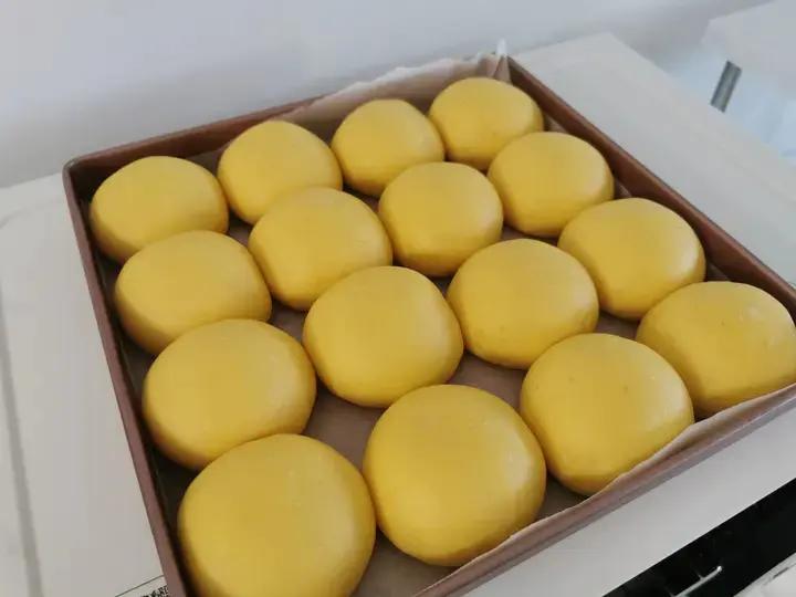 南瓜奶油小餐包（一次发酵）