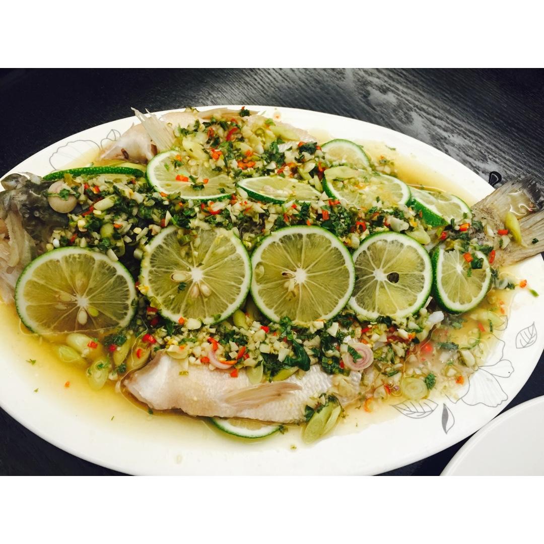 杨光sunny做的泰式青柠檬蒸鱼