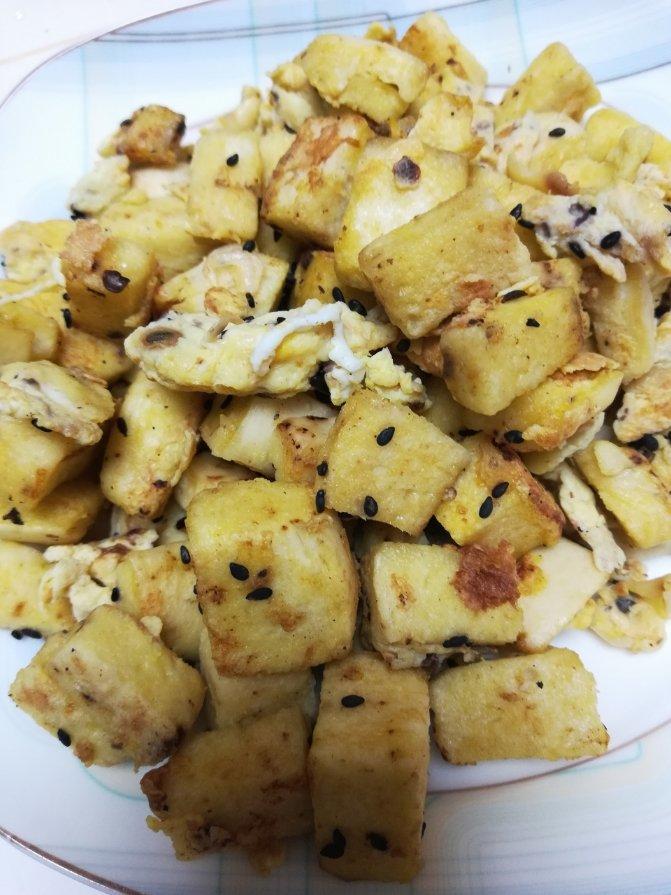 馒头炒鸡蛋or馒头鸡蛋饼