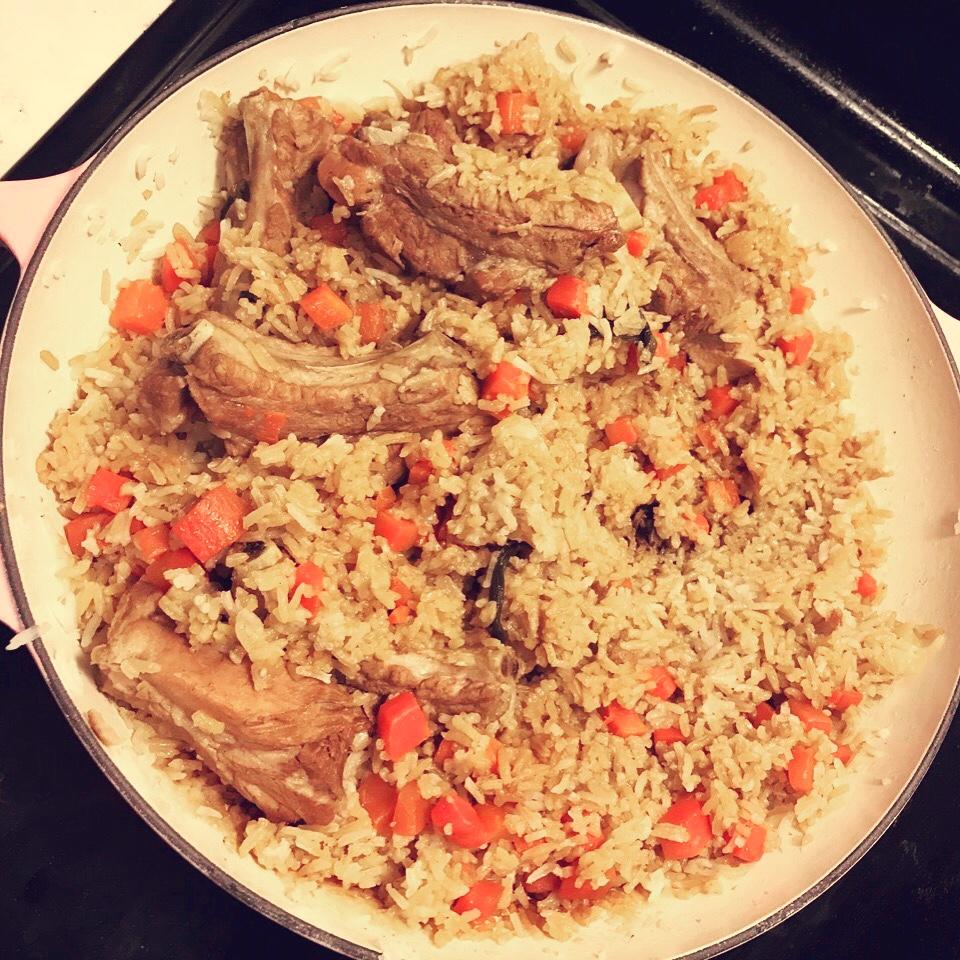 喷香排骨焖饭（爆好吃）