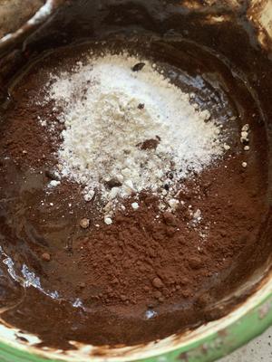 超浓郁版古典巧克力蛋糕的做法 步骤10