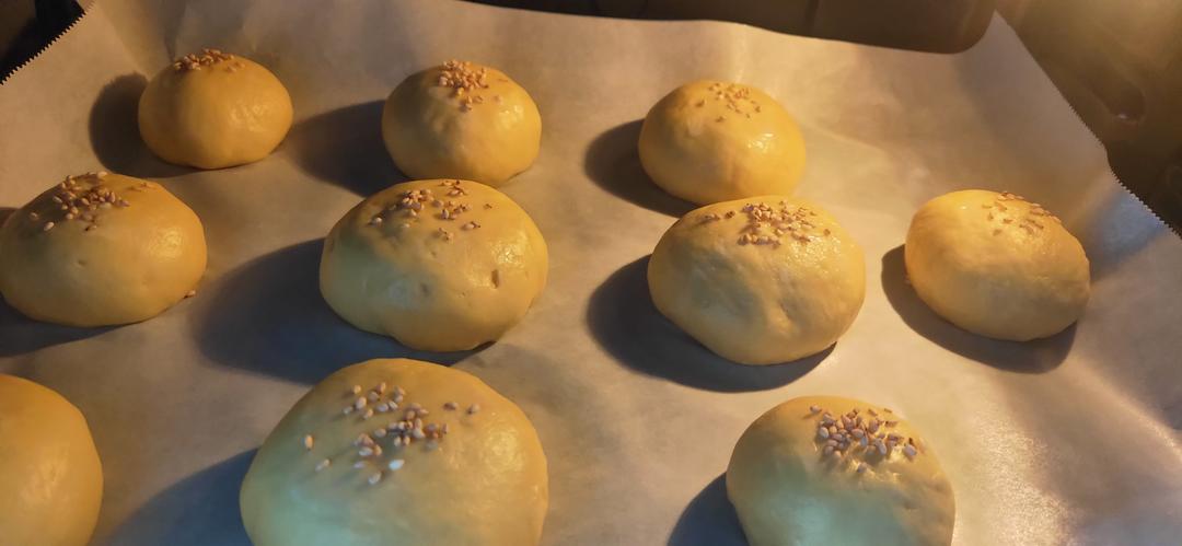 家常版蜂蜜小面包 搭配热牛奶营养早餐好味道 做法简单味道好