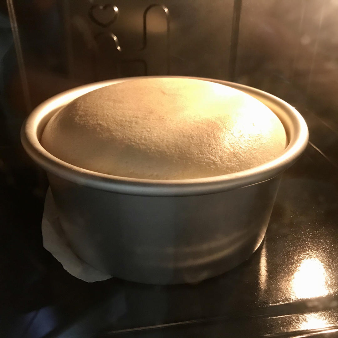 六寸戚风蛋糕(掌握这几点，做戚风就跟煮米饭一样简单)