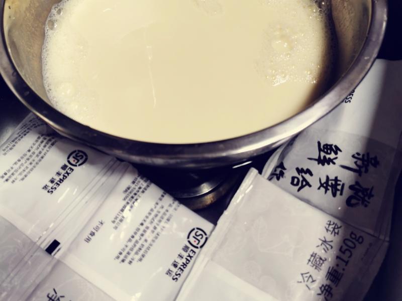 纯奶手撕吐司的做法 步骤1