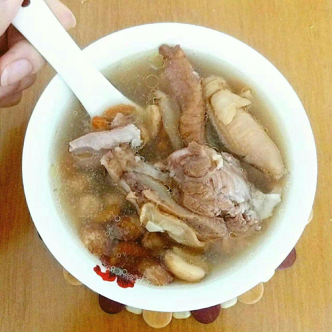 凤爪花生汤——美容靓汤