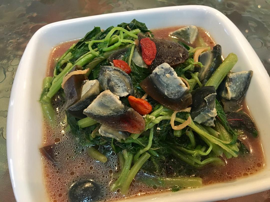 上汤皮蛋苋菜