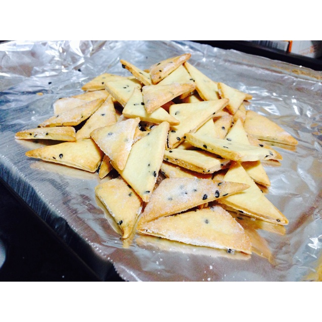 黑芝麻咸香饼干