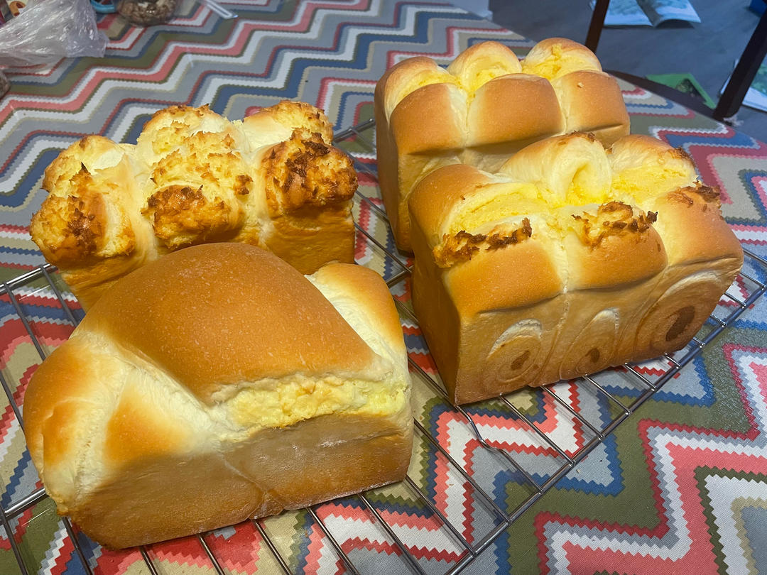 咸蛋黄奶酥吐司
