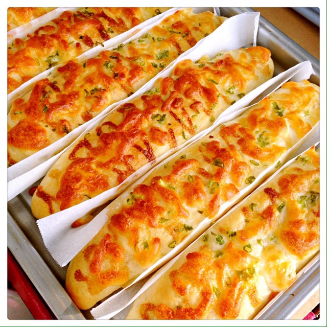 谢谢8做的香葱芝士面包条