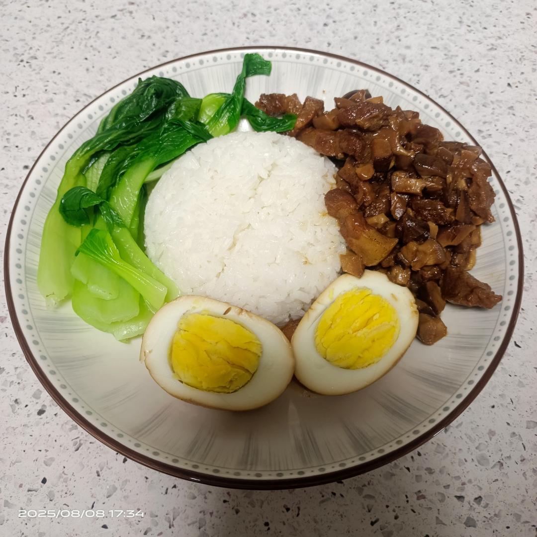小朋友晚餐：台式卤肉饭