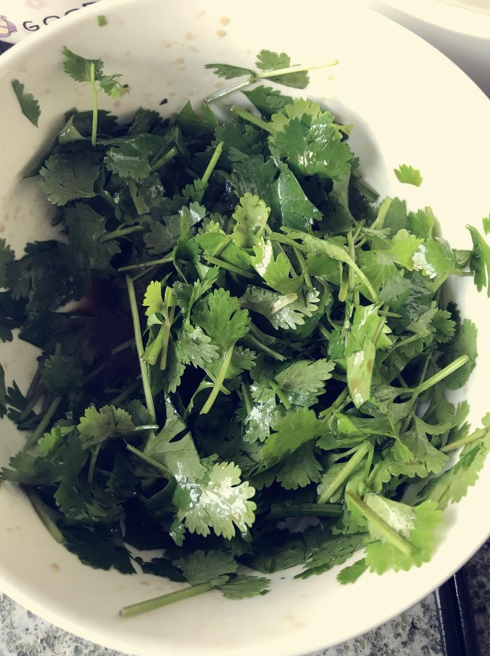 凉拌香菜