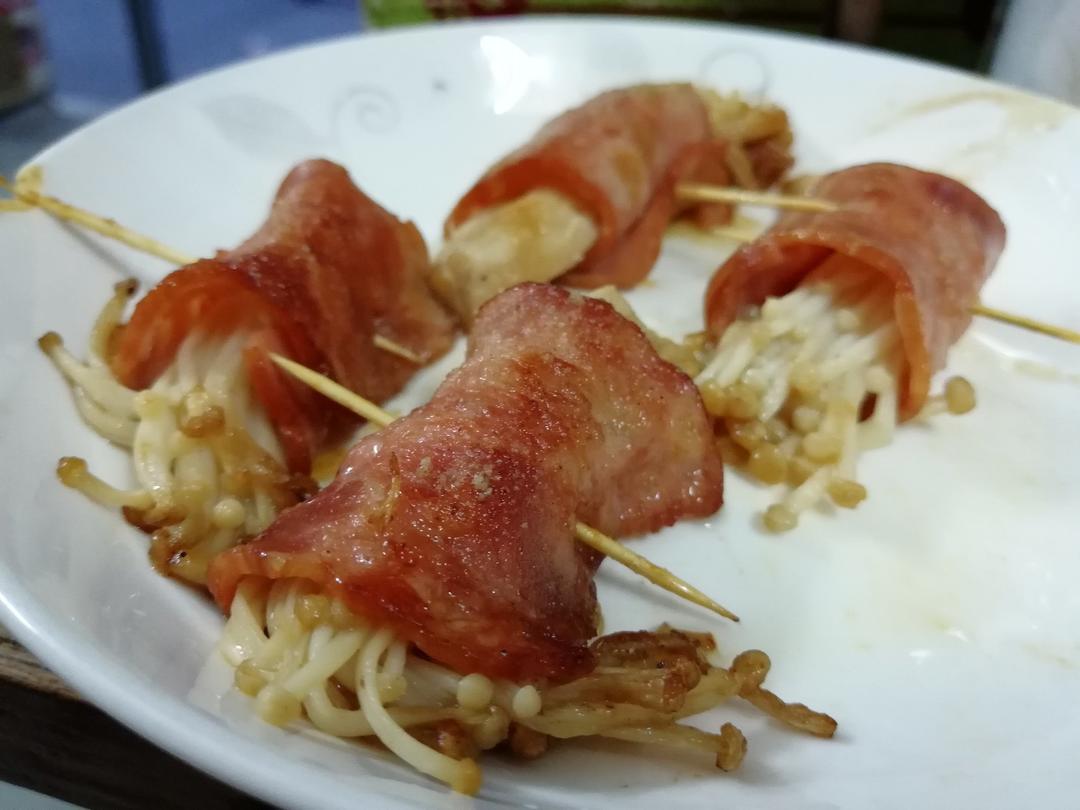 香煎培根金针菇卷