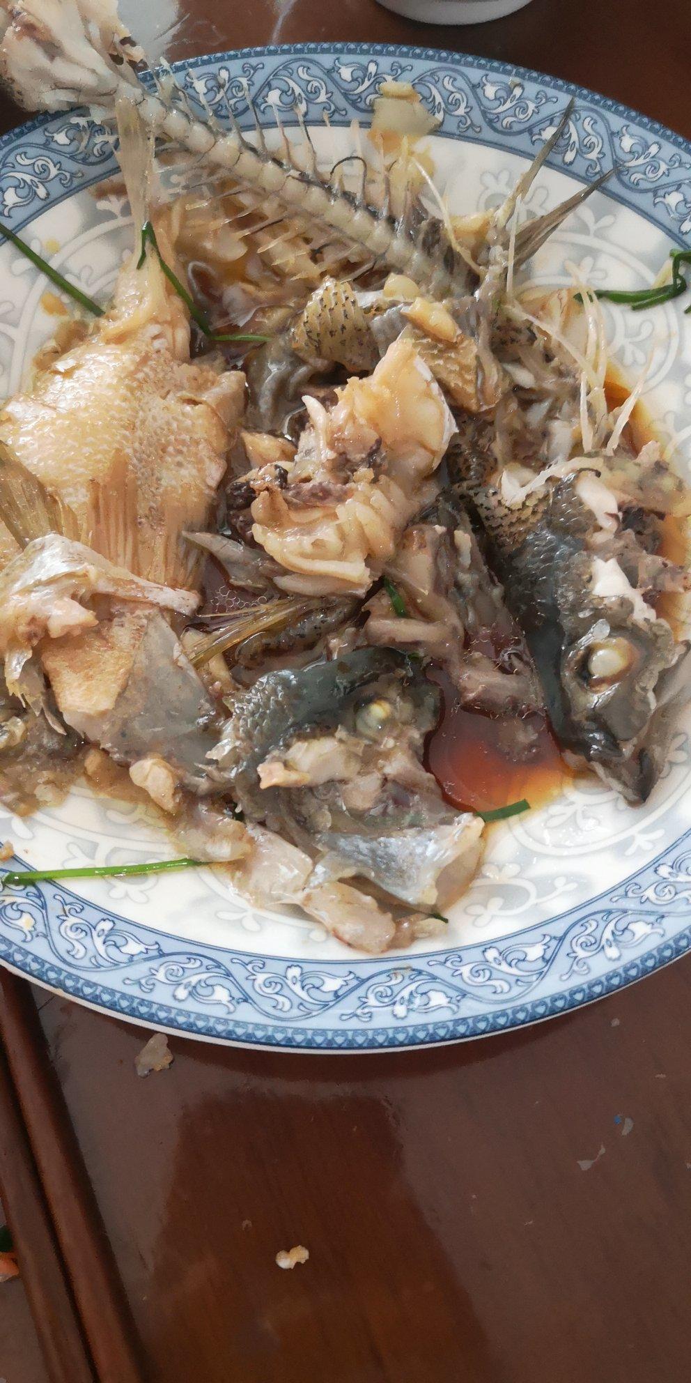 蒸鲈鱼