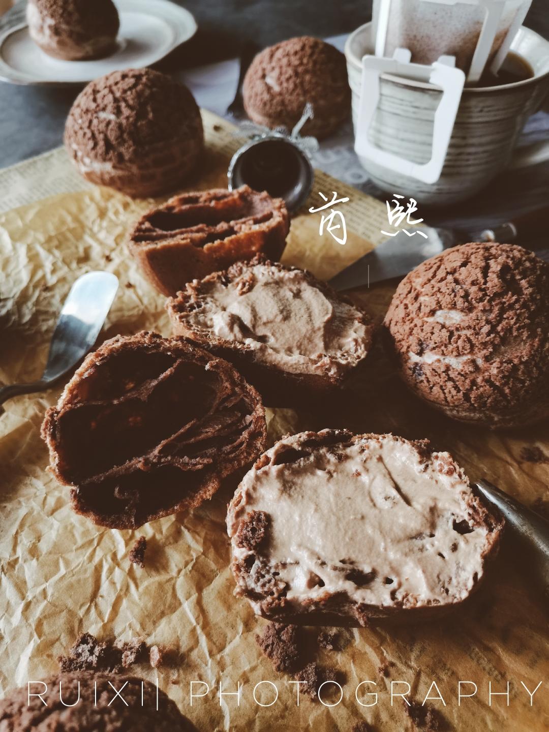 巧克力酥皮泡芙