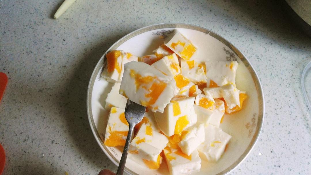 芒果酸奶糕的做法