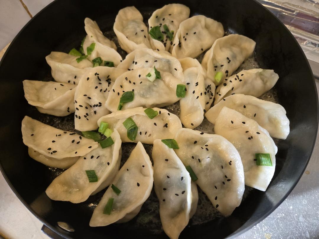 锅贴（冷冻饺子版）