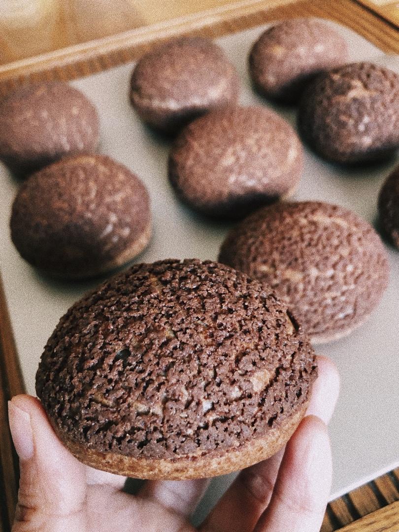 巧克力酥皮泡芙