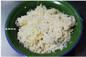 东北酸菜白肉锅的做法 步骤8